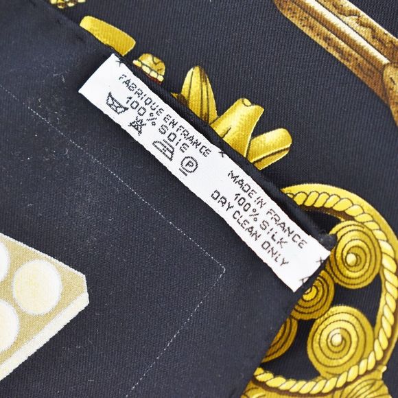 HERMES Carre 90 Scarves - Picture 6 of 11